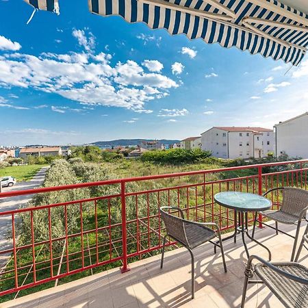 Gorgeous Apartment In Kastel Sucurac With Wifi Kaštela Екстериор снимка